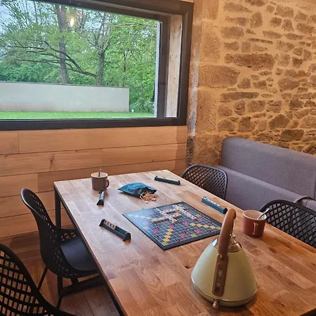 Ancienne Batisse Renovee Holiday home